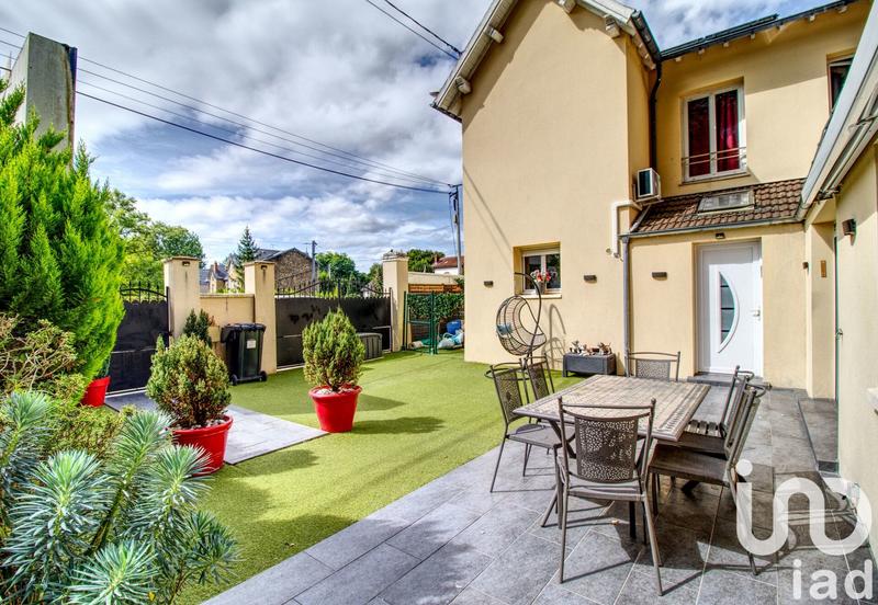 Maison - 103 m² - 6 pièces