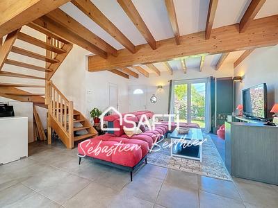Maison - 90 m² - 4 pièces