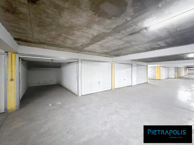 Parking / Garage - 13 m²