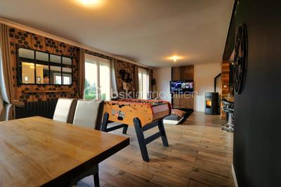 Maison - 102 m² - 4 pièces