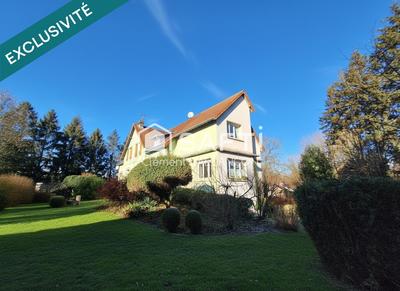 Maison - 288 m² - 10 pièces