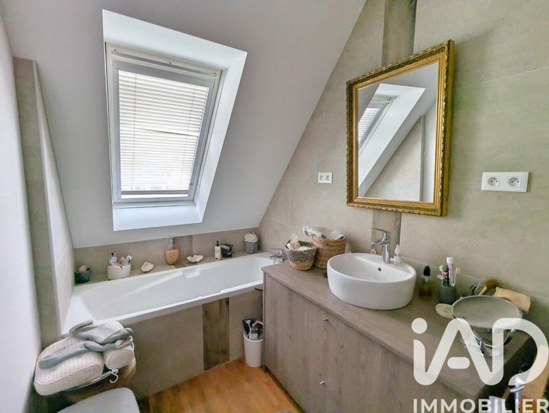 Maison - 85 m² - 4 pièces