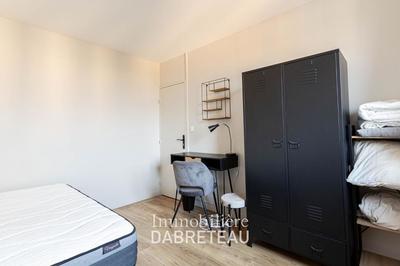 Appartement - 107 m² - 7 pièces