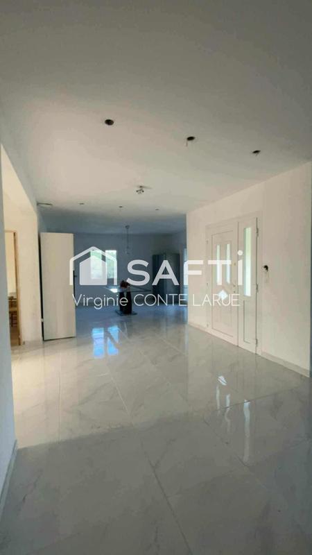 Maison - 228 m² - 6 pièces