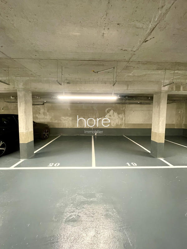 Parking / Garage - 14 m²