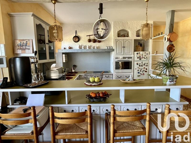 Maison - 223 m² - 6 pièces