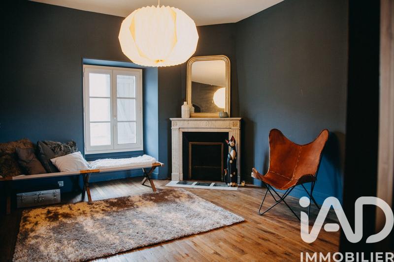 Maison - 230 m² - 9 pièces