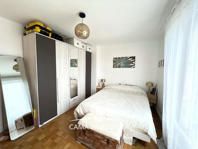 Appartement - 96 m² - 5 pièces