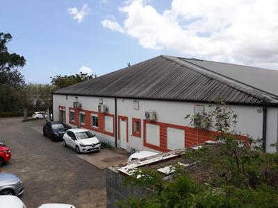 Entrepôt - 1 150 m²