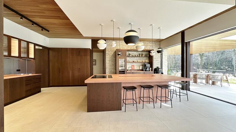 Propriété - 799 m² - 10 pièces