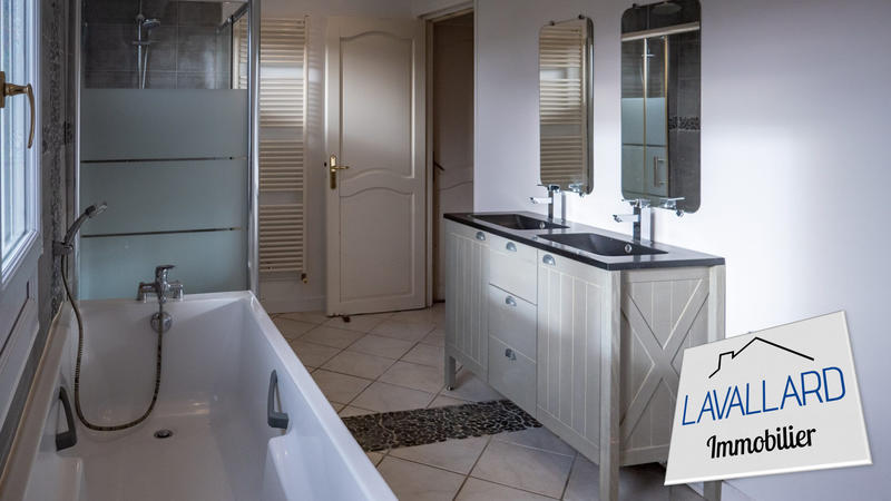 Maison - 115 m² - 6 pièces