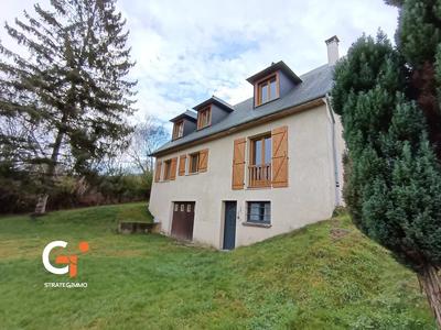 Maison - 122 m² - 6 pièces