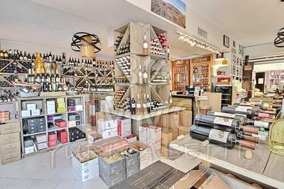 Fonds de commerce - Magasins - 76 m²