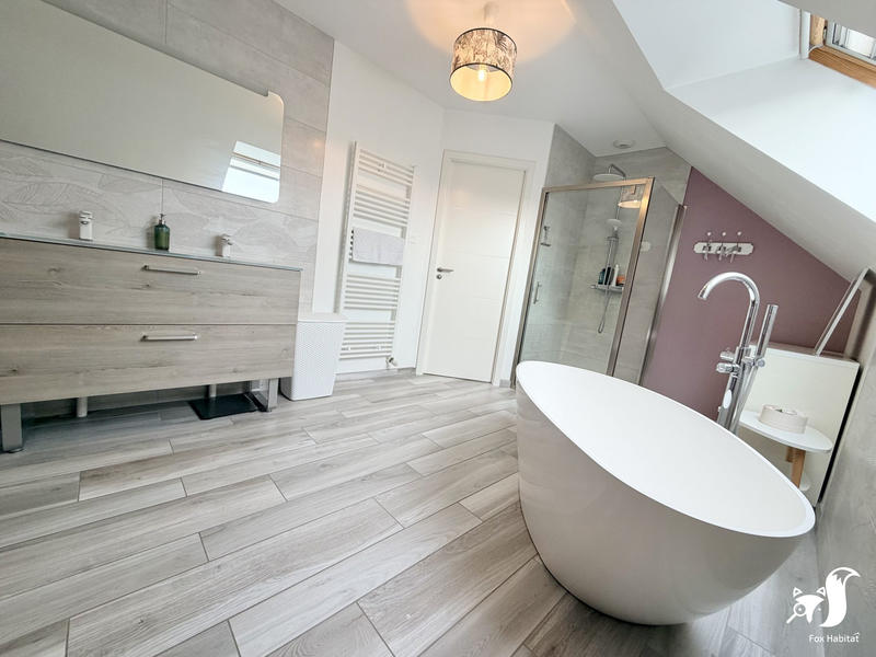 Maison - 155 m² - 6 pièces