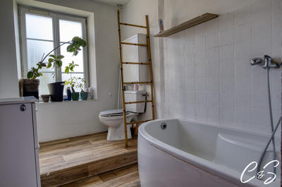 Maison ancienne - 300 m² - 1 pièce