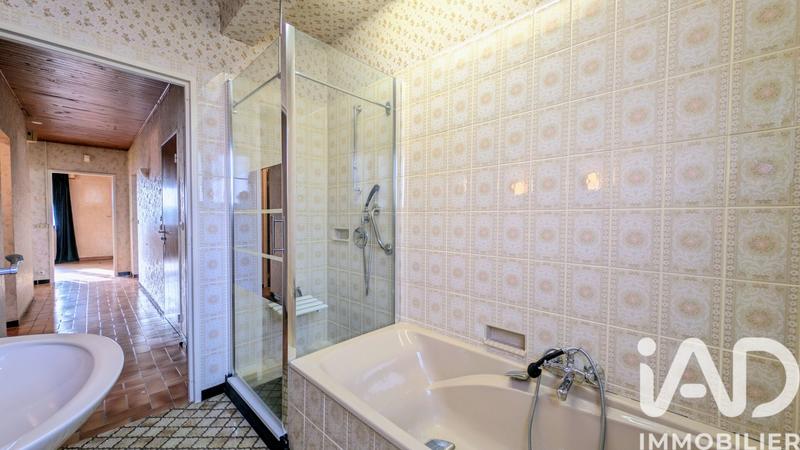 Maison - 94 m² - 5 pièces