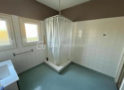 Maison - 121 m² - 6 pièces