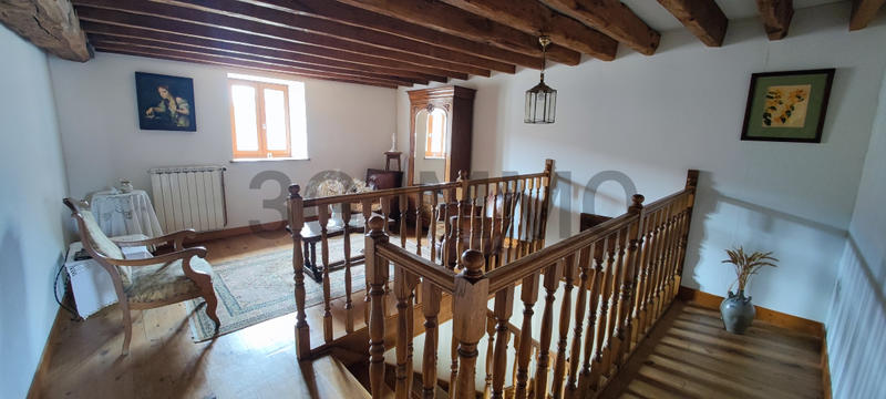 Corps de ferme - 258 m² - 9 pièces