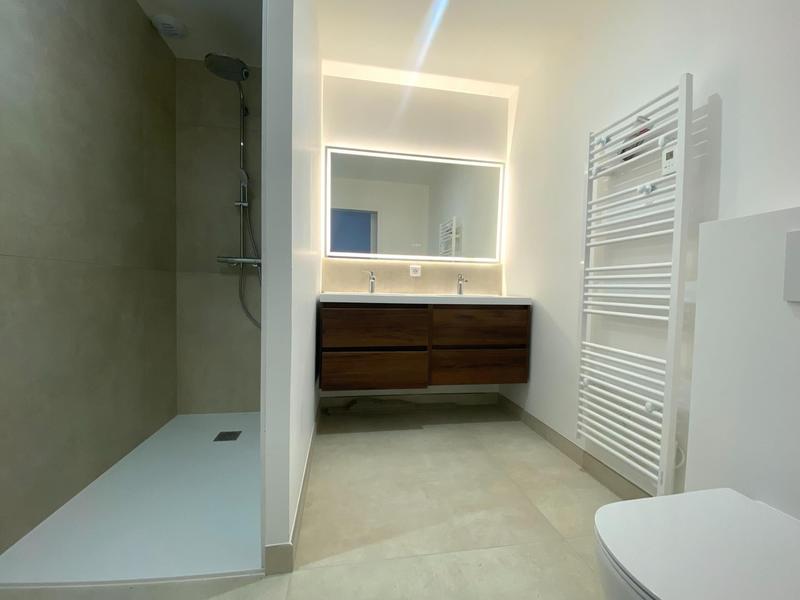 Maison - 170 m² - 6 pièces