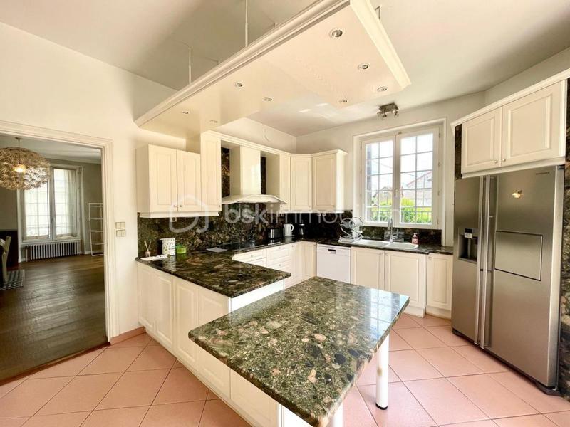 Maison en pierre - 190 m² - 7 pièces