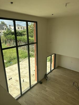 Maison - 180 m² - 6 pièces