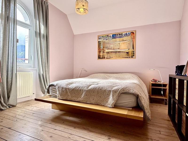 Maison - 226 m² - 9 pièces