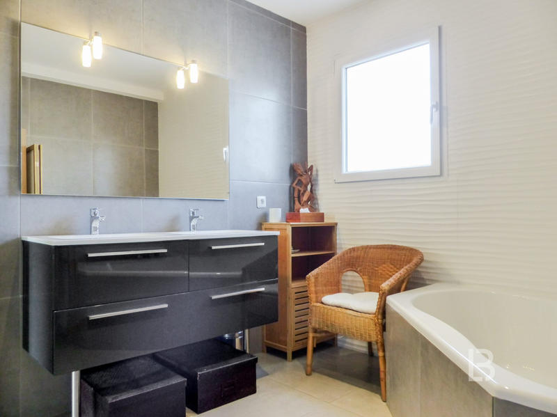 Maison contemporaine - 89 m² - 5 pièces