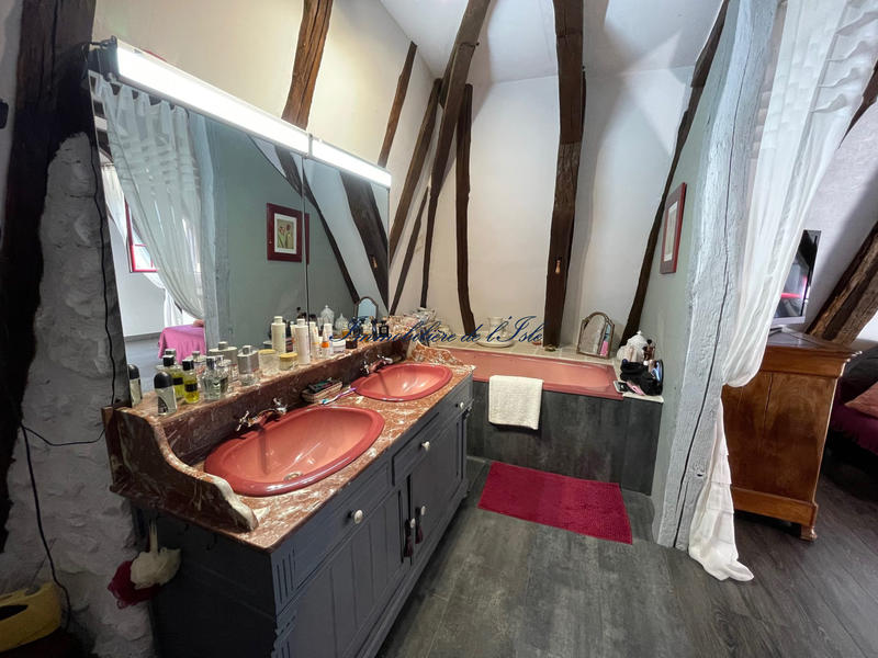 Maison - 400 m² - 10 pièces