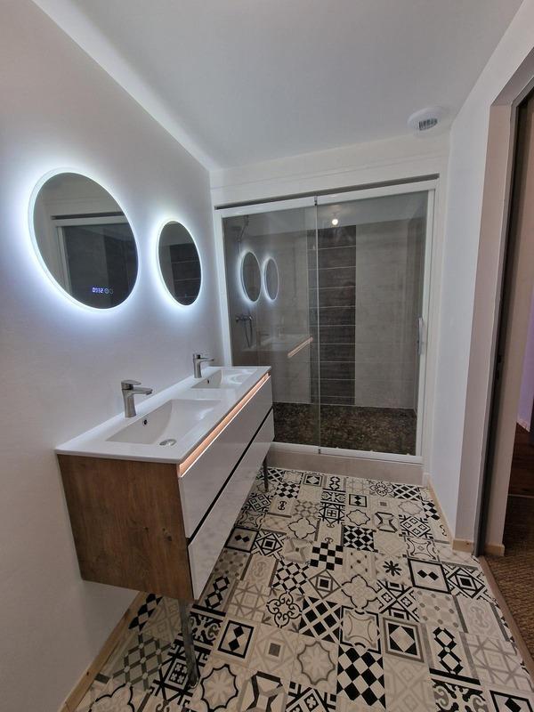 Maison - 350 m² - 14 pièces