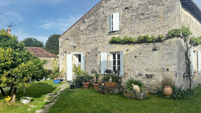Maison - 107 m² - 6 pièces