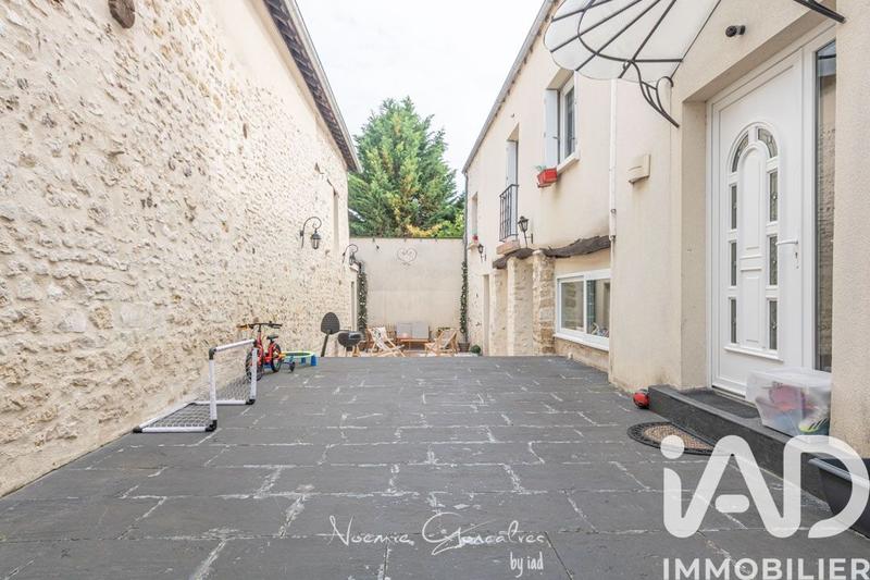 Maison - 157 m² - 7 pièces