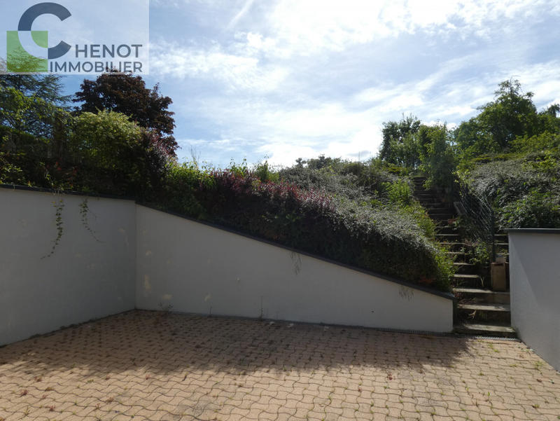 Propriété - 82 m² - 3 pièces