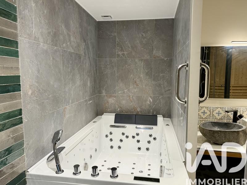 Maison - 153 m² - 7 pièces