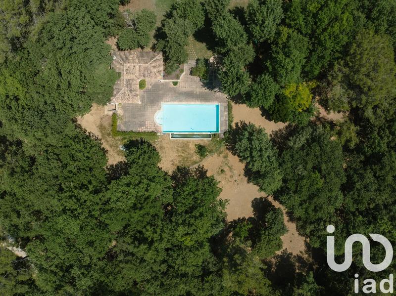 Maison - 246 m² - 7 pièces