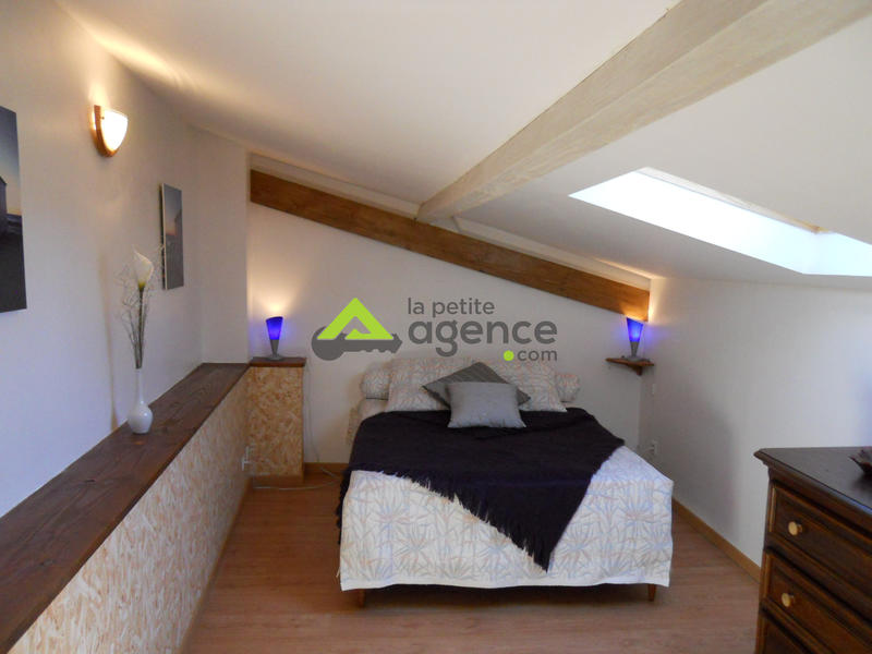 Propriété - 296 m² - 13 pièces