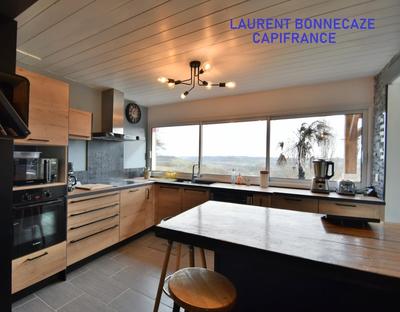 Maison - 199 m² - 7 pièces