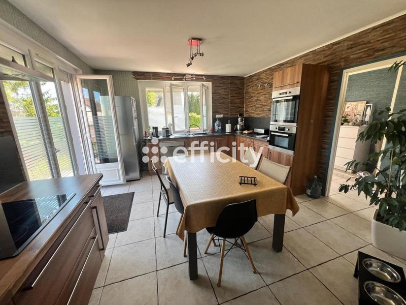 Maison - 182 m² - 7 pièces