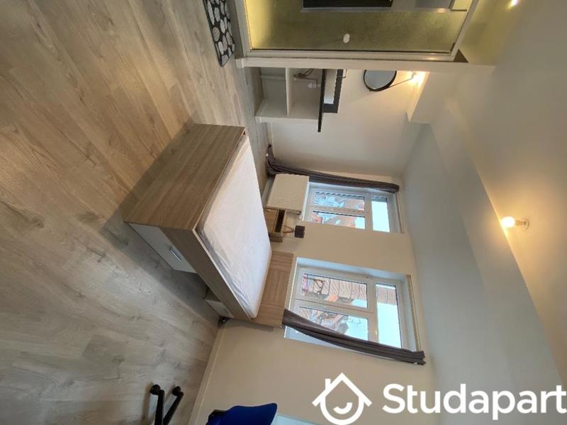 Chambre - 9 m² - 1 pièce