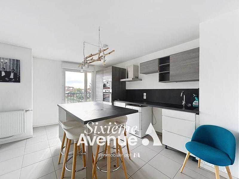 Appartement - 61 m² - 3 pièces