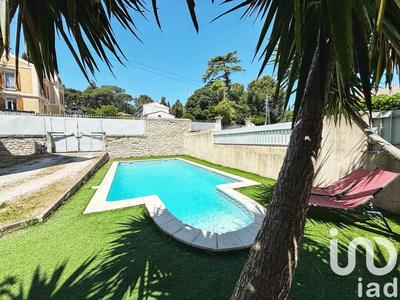 Maison - 170 m² - 6 pièces