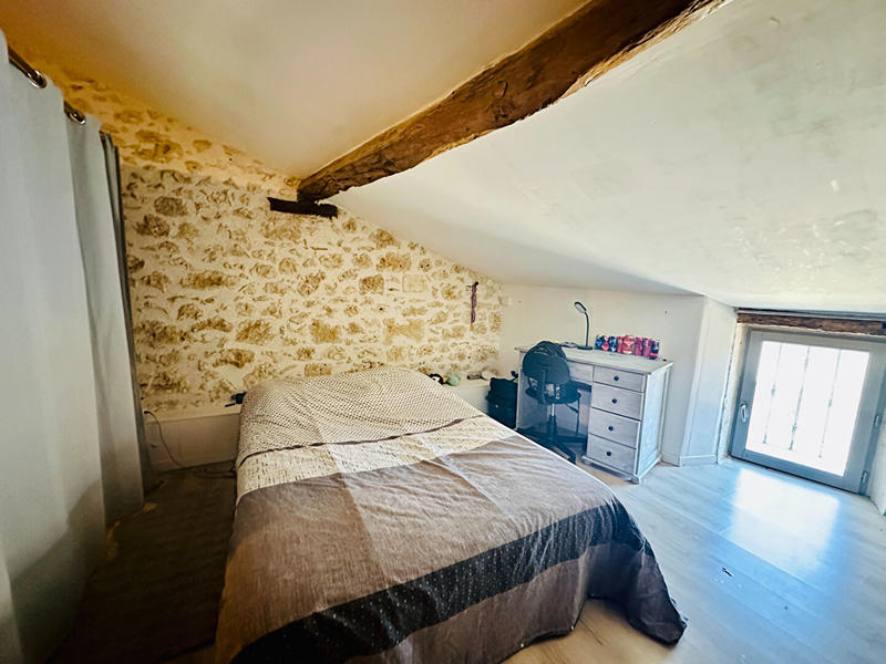 Maison - 255 m² - 7 pièces