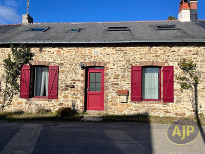 Maison - 101 m² - 5 pièces