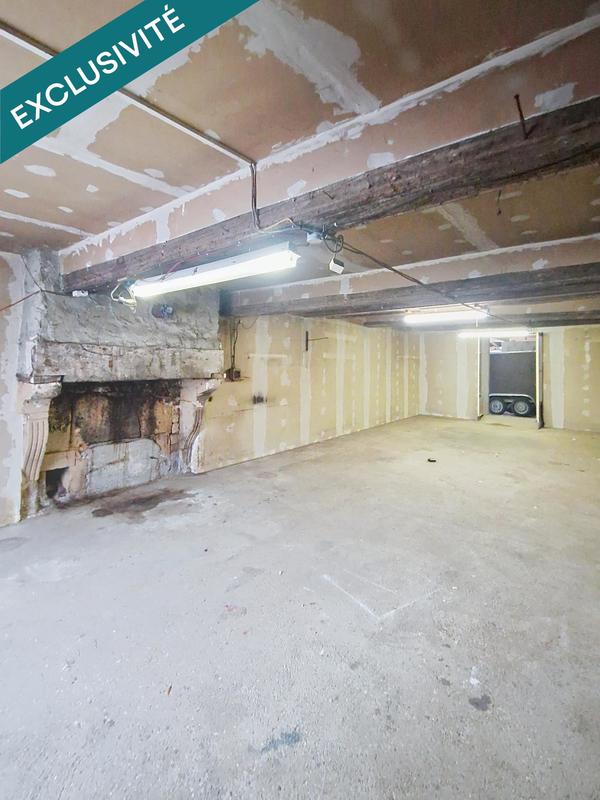 Maison - 275 m² - 9 pièces