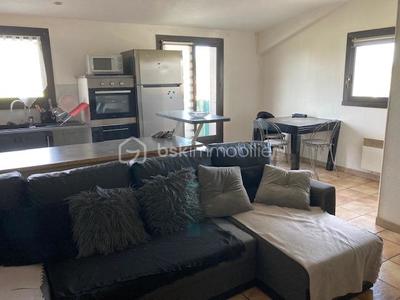 Appartement - 70 m² - 3 pièces