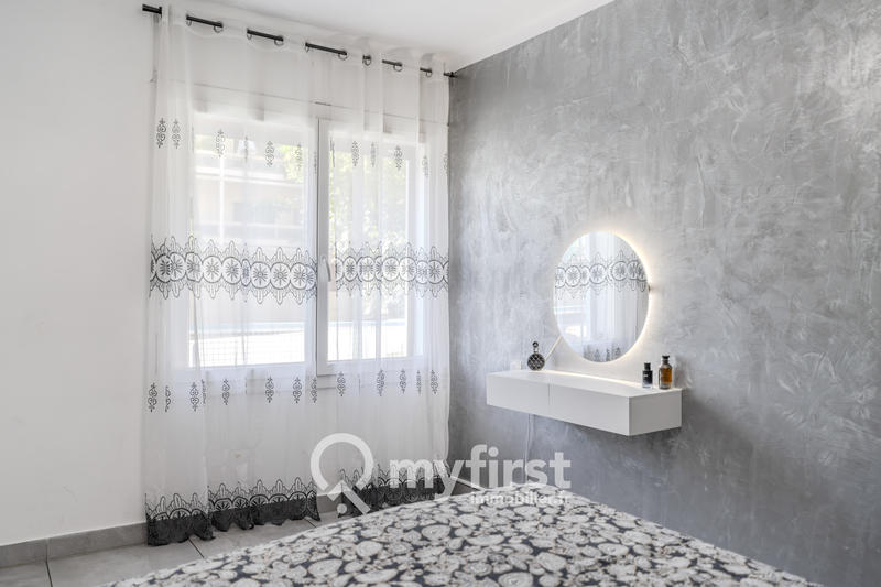 Appartement - 97 m² - 5 pièces