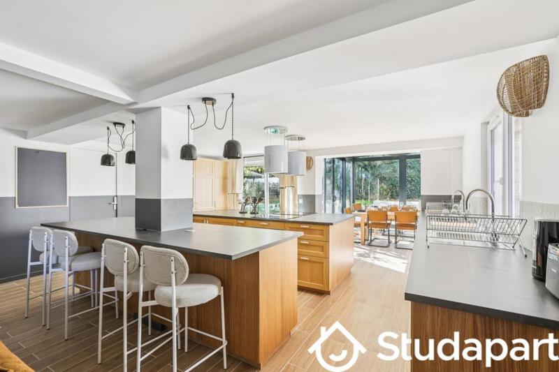 Chambre - 11 m² - 1 pièce