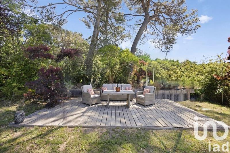 Maison - 220 m² - 5 pièces