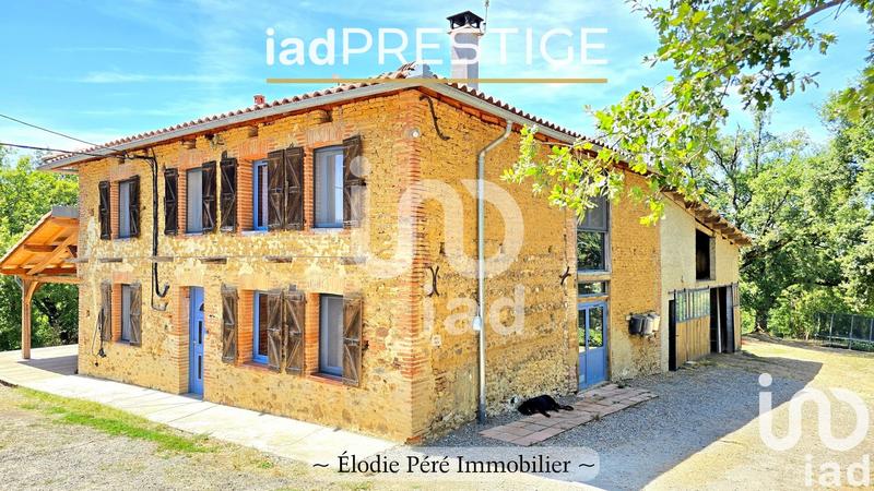 Maison - 236 m² - 6 pièces