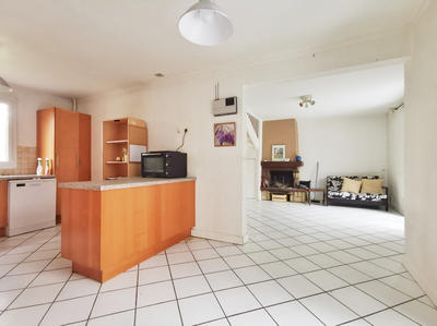 Maison - 104 m² - 6 pièces