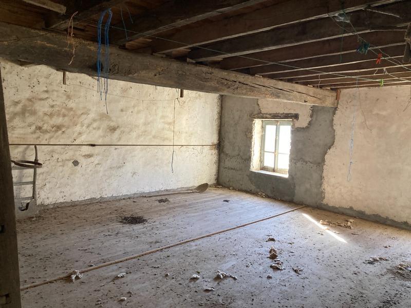 Corps de ferme - 150 m² - 1 pièce